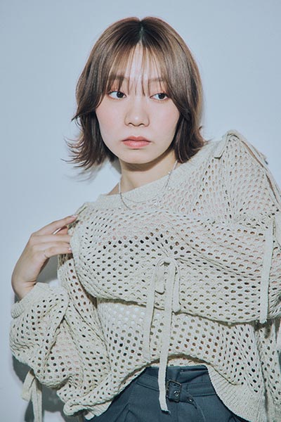 シースルーバング束感ミディ